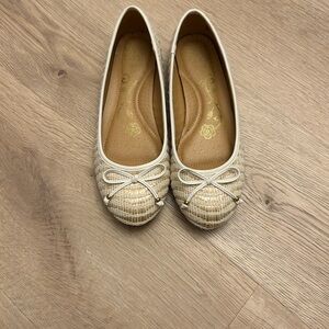 Mootsies Tootsies Cream Textured Flats
